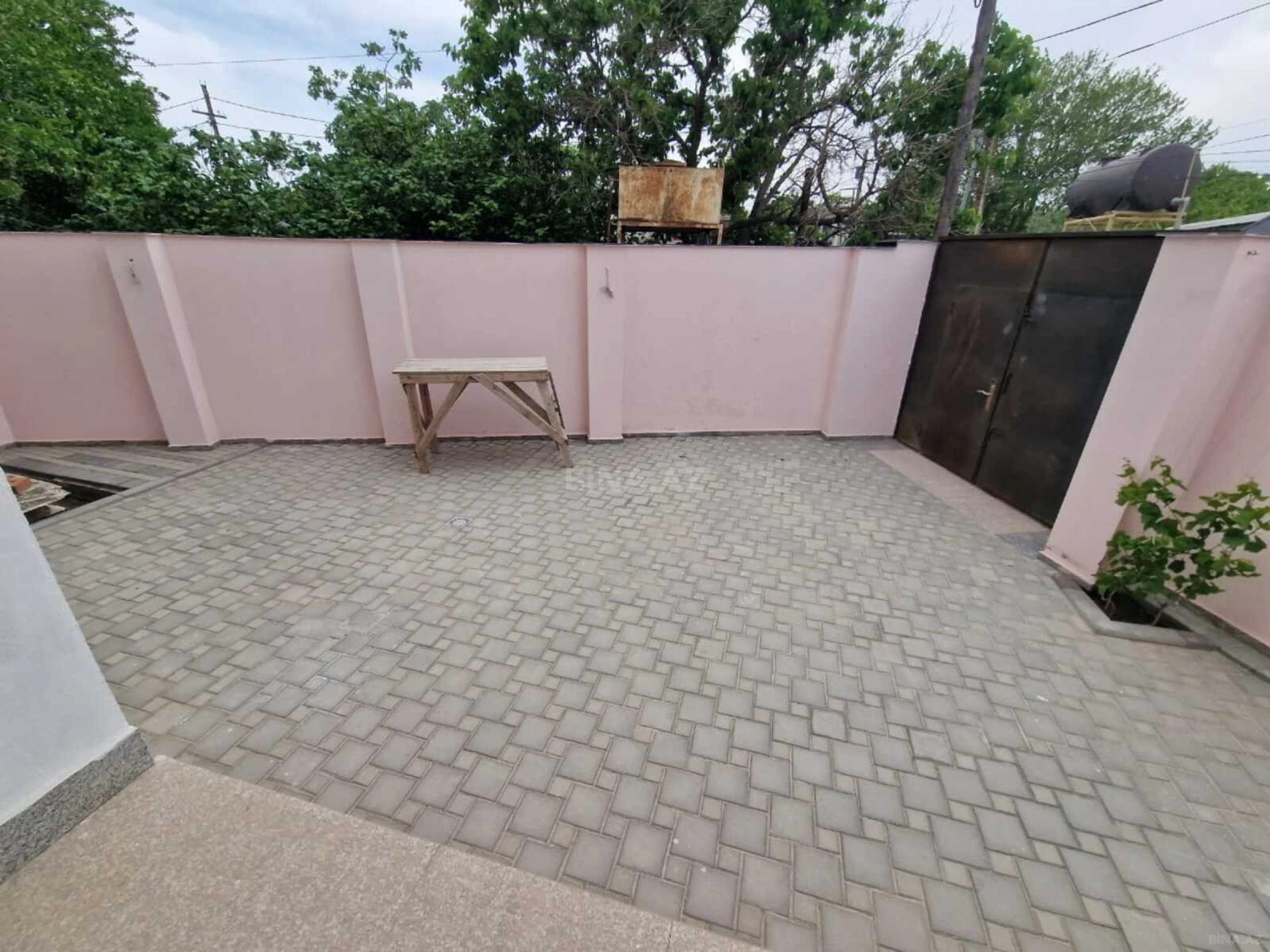 Satılır 4 otaqlı həyət evi 140 m²