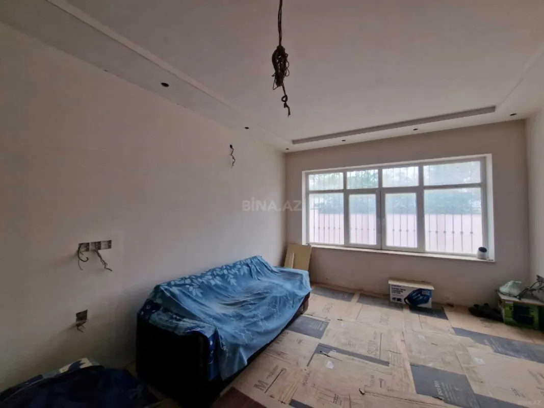 Satılır 4 otaqlı həyət evi 140 m²