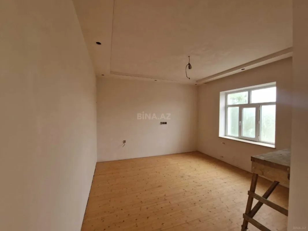 Satılır 4 otaqlı həyət evi 140 m²