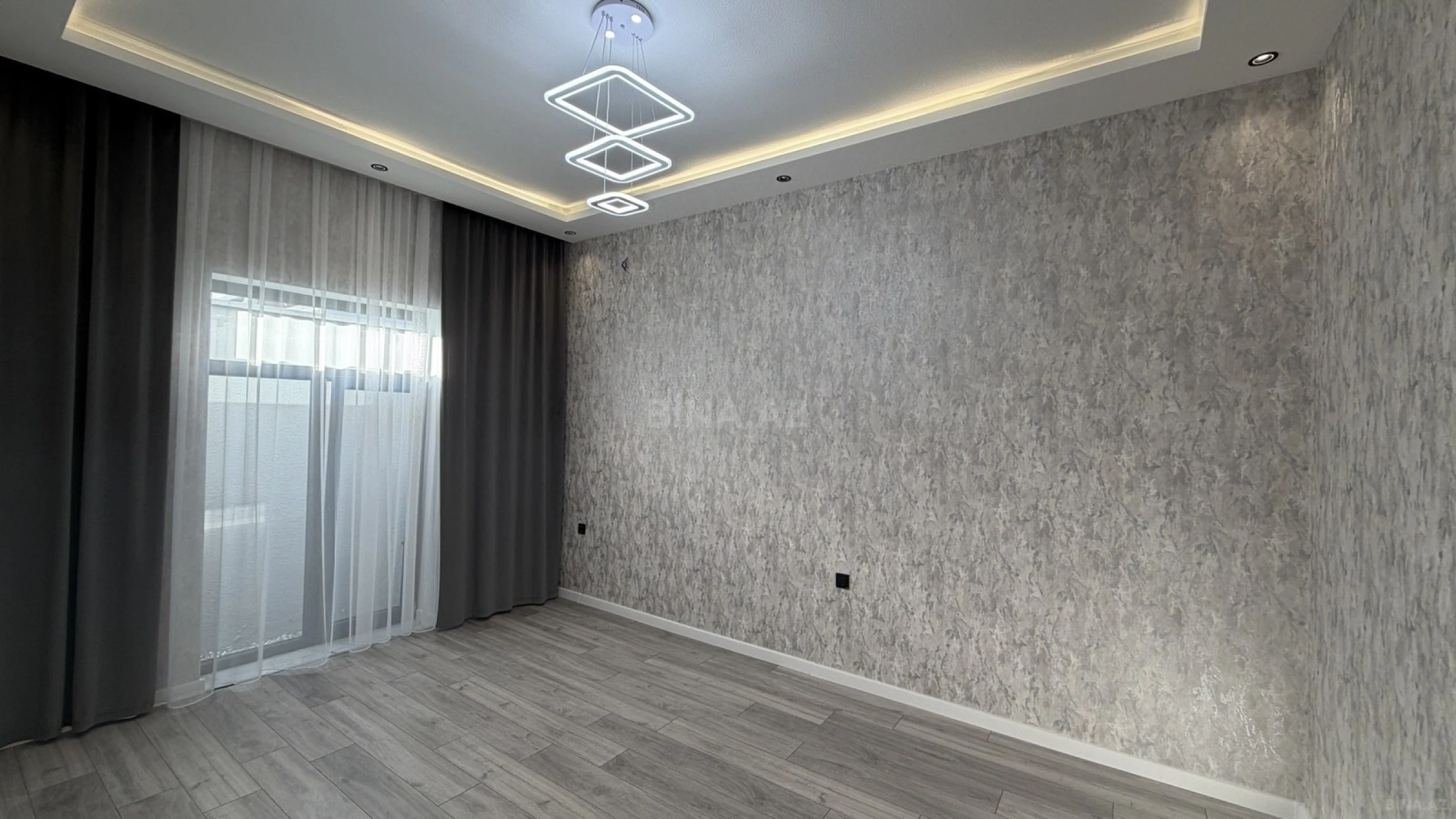 Satılır 4 otaqlı həyət evi 140 m²