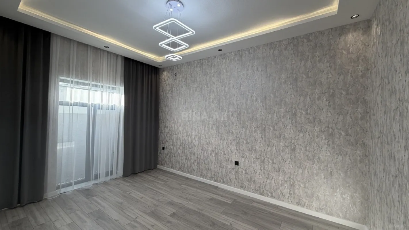Satılır 4 otaqlı həyət evi 140 m²