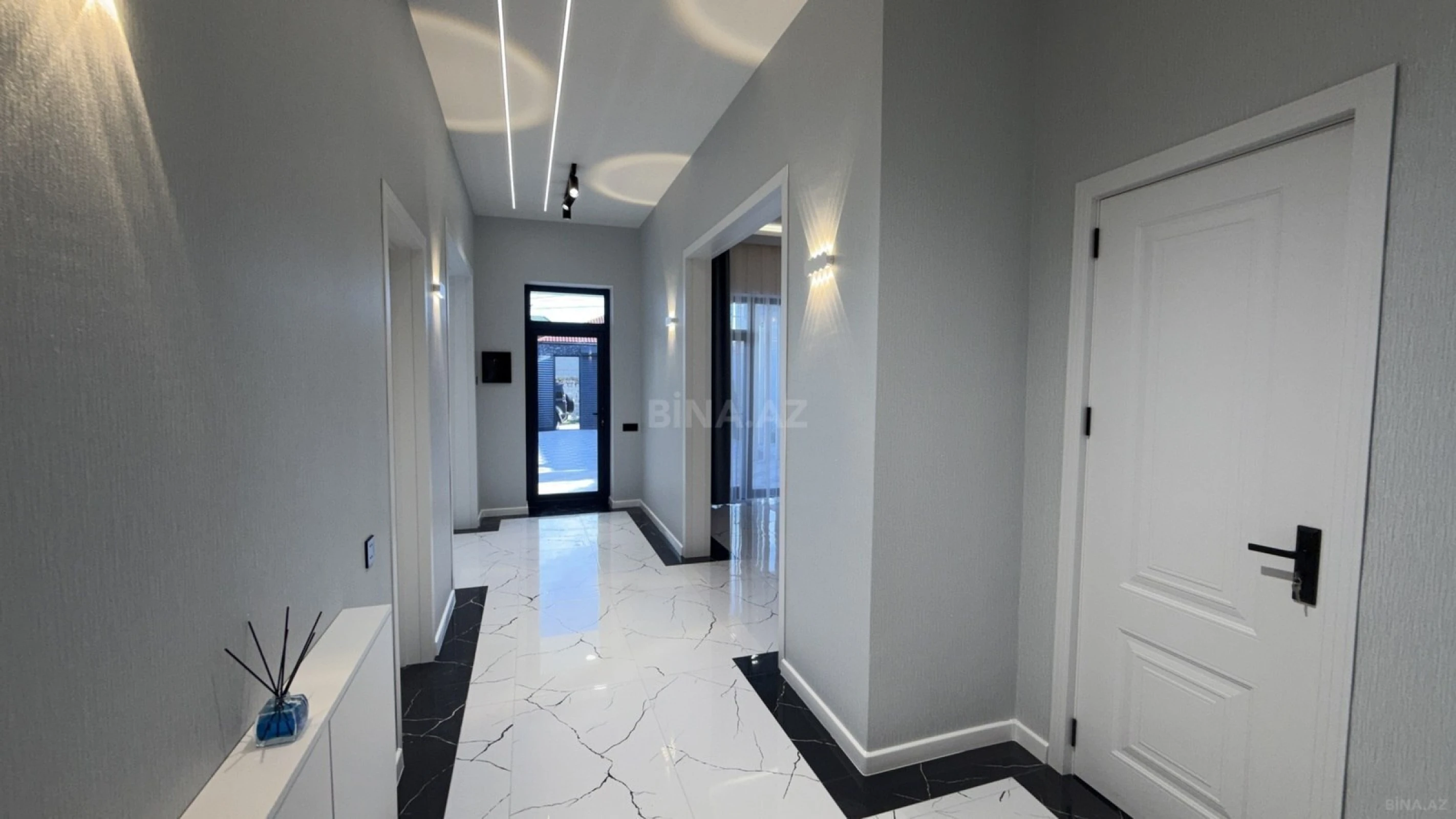 Satılır 4 otaqlı həyət evi 140 m²