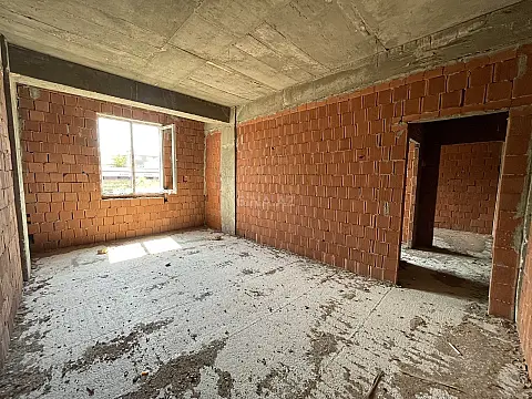 Satılır 1 otaqlı mənzil 38 m²