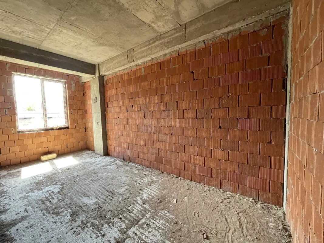 Satılır 1 otaqlı mənzil 38 m²