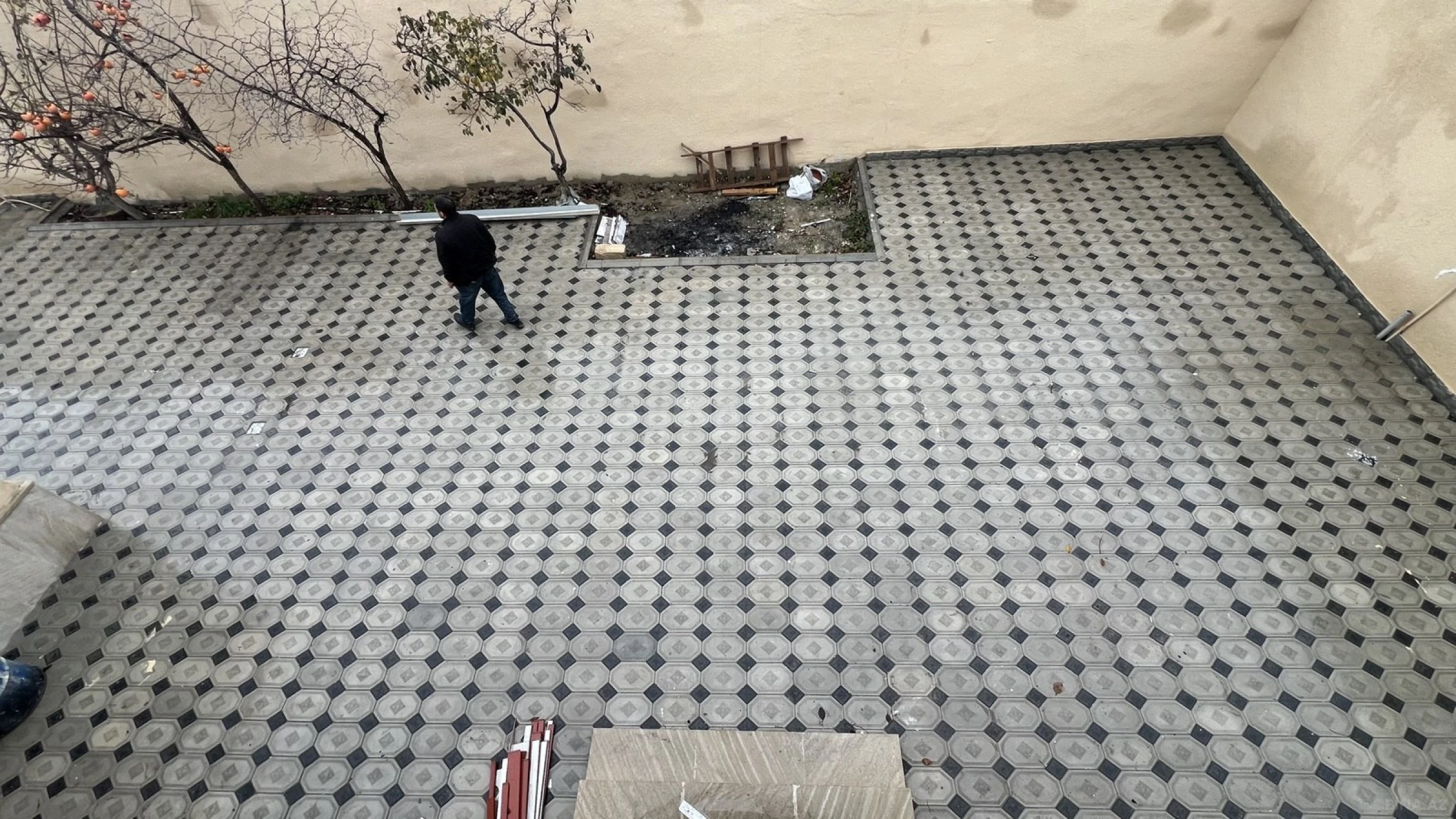 Satılır 7 otaqlı həyət evi 240 m²