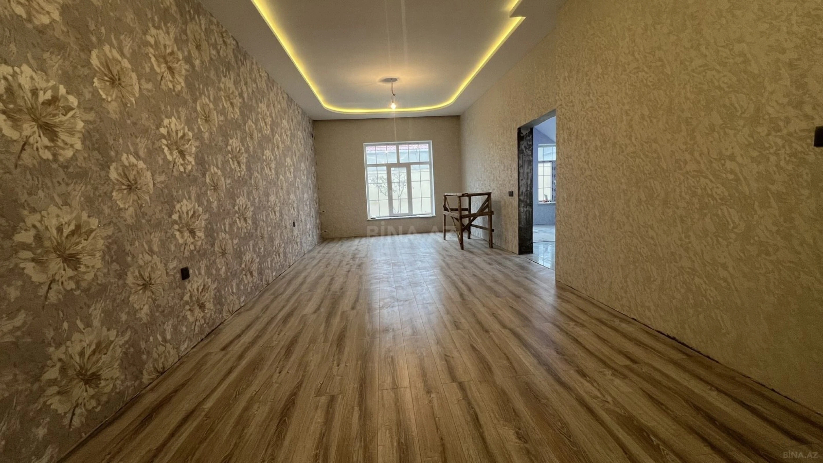 Satılır 7 otaqlı həyət evi 240 m²