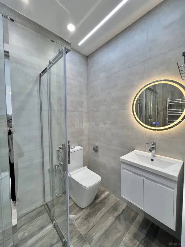 Satılır 4 otaqlı mənzil 172 m²