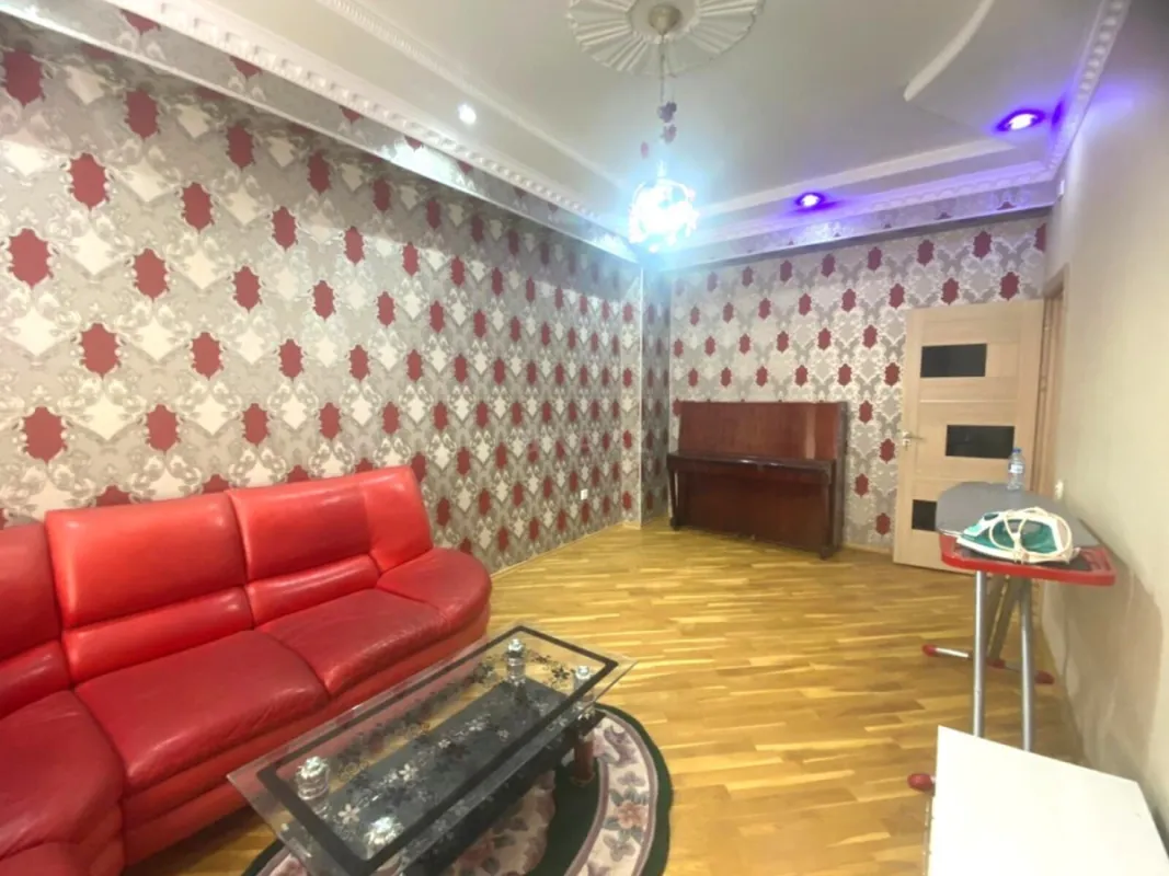 Satılır 3 otaqlı mənzil 100 m²