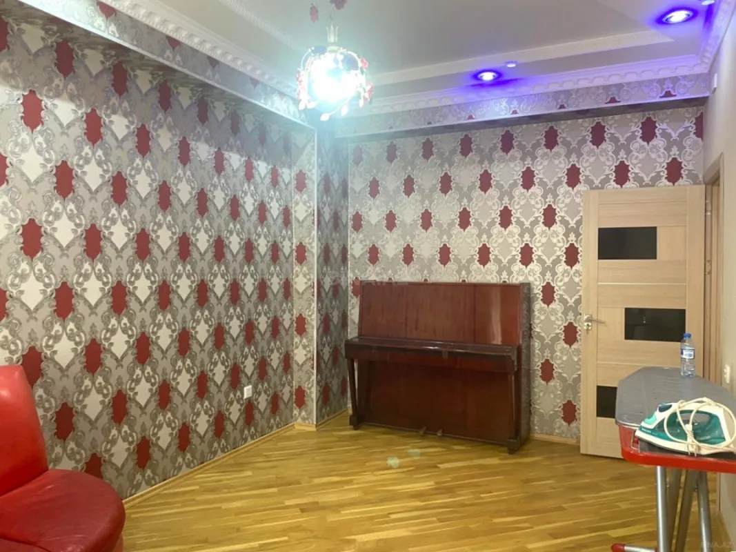 Satılır 3 otaqlı mənzil 100 m²