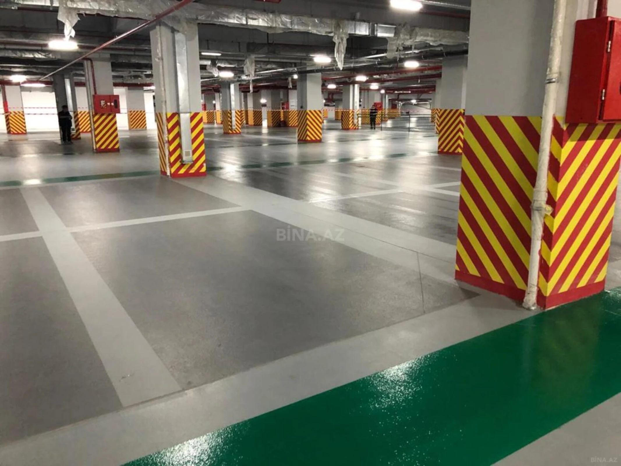 Satılır 2 otaqlı mənzil 109 m²