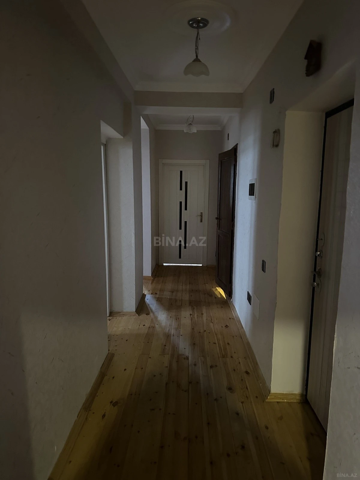 Satılır 4 otaqlı mənzil 110 m²