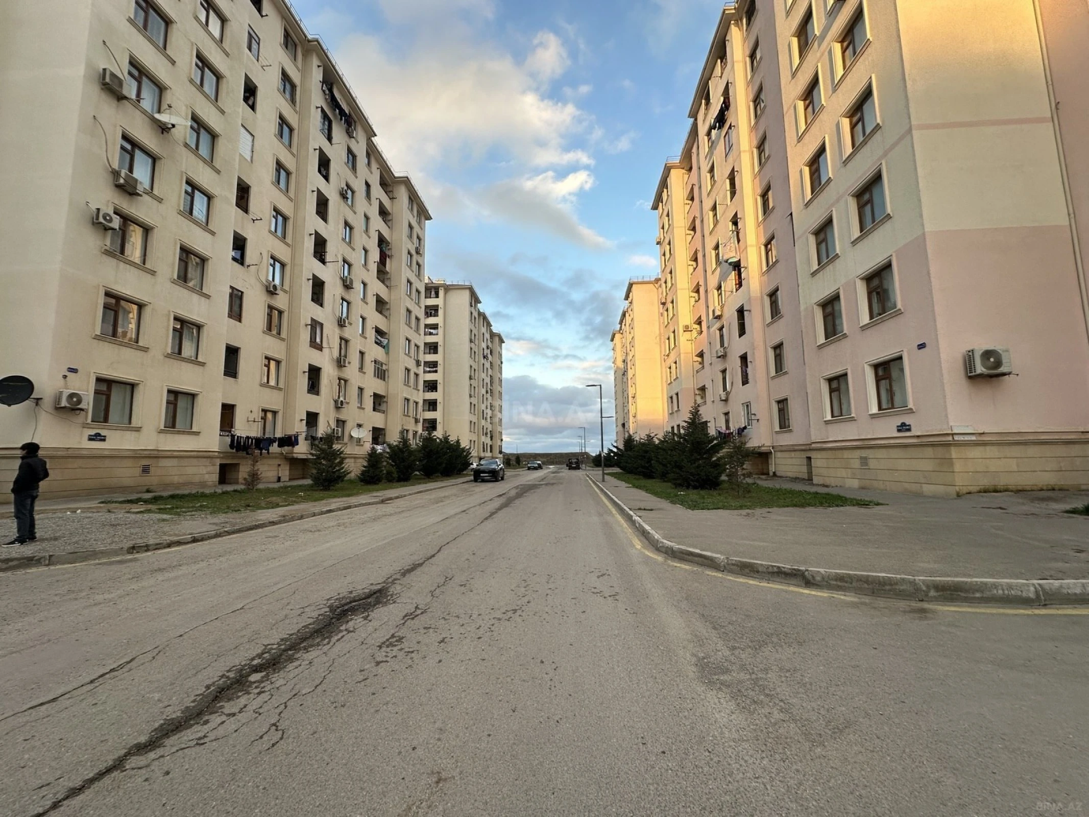 Satılır 4 otaqlı mənzil 110 m²