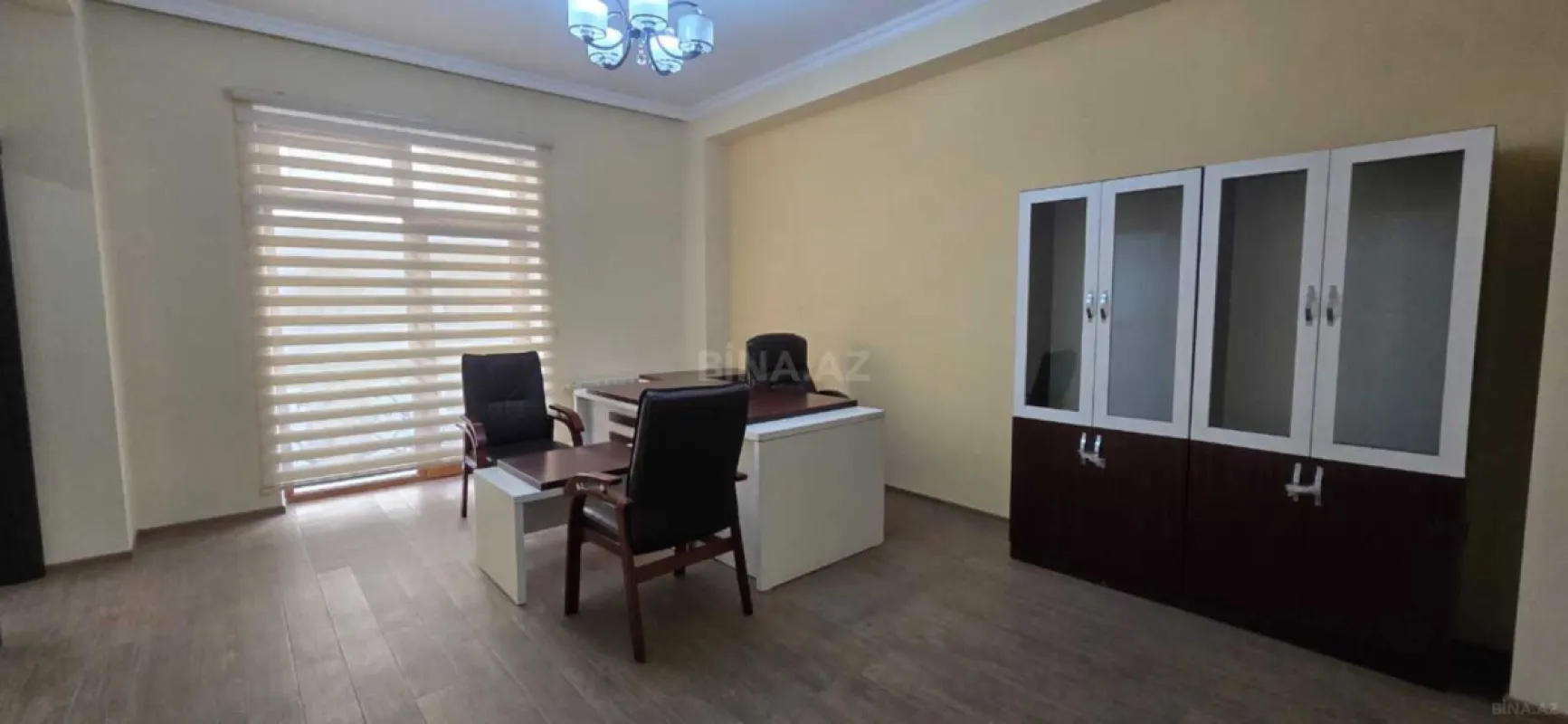Kirayə verilir 3 otaqlı ofis 105 m²