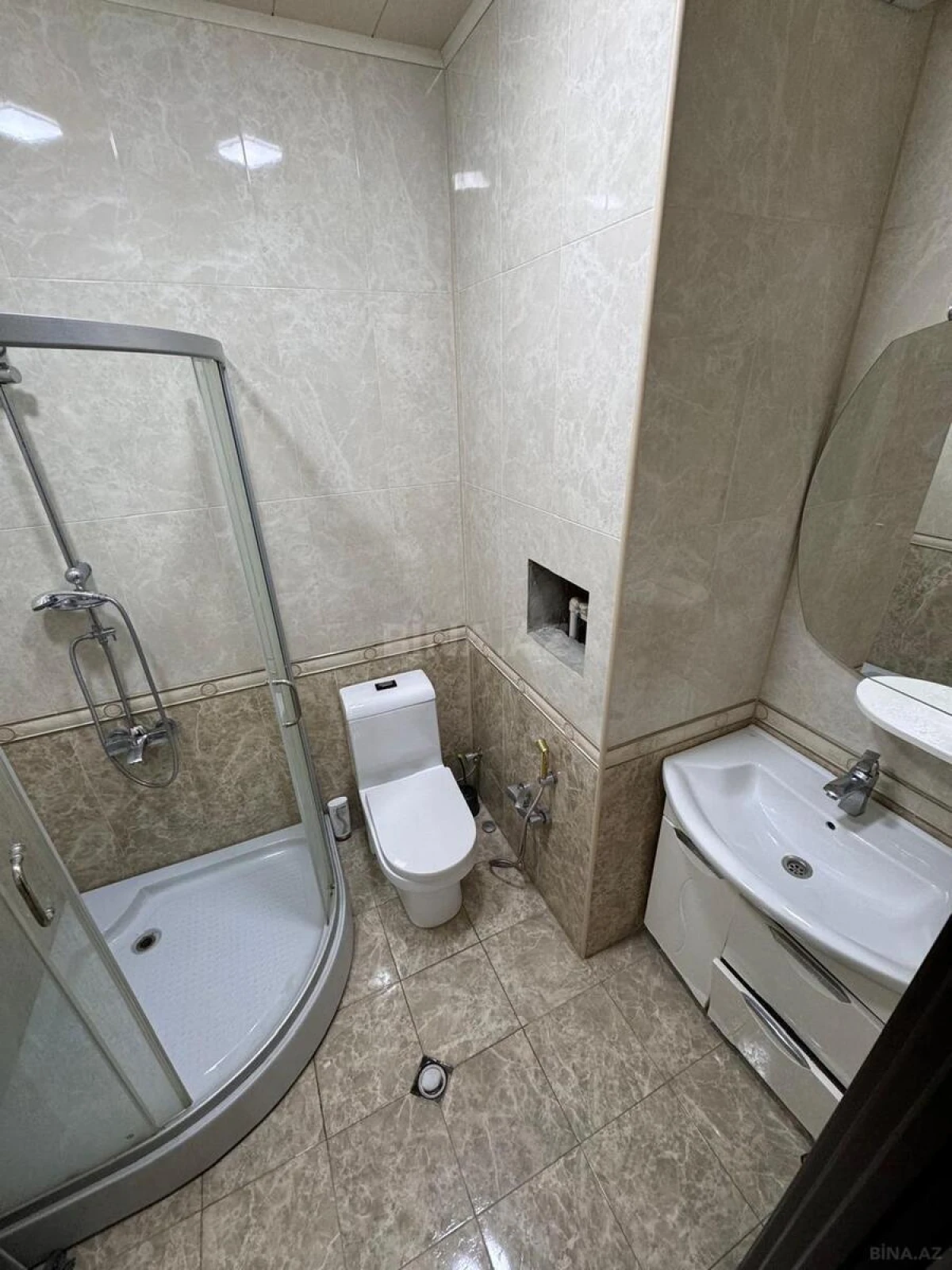 Kirayə verilir 3 otaqlı ofis 105 m²