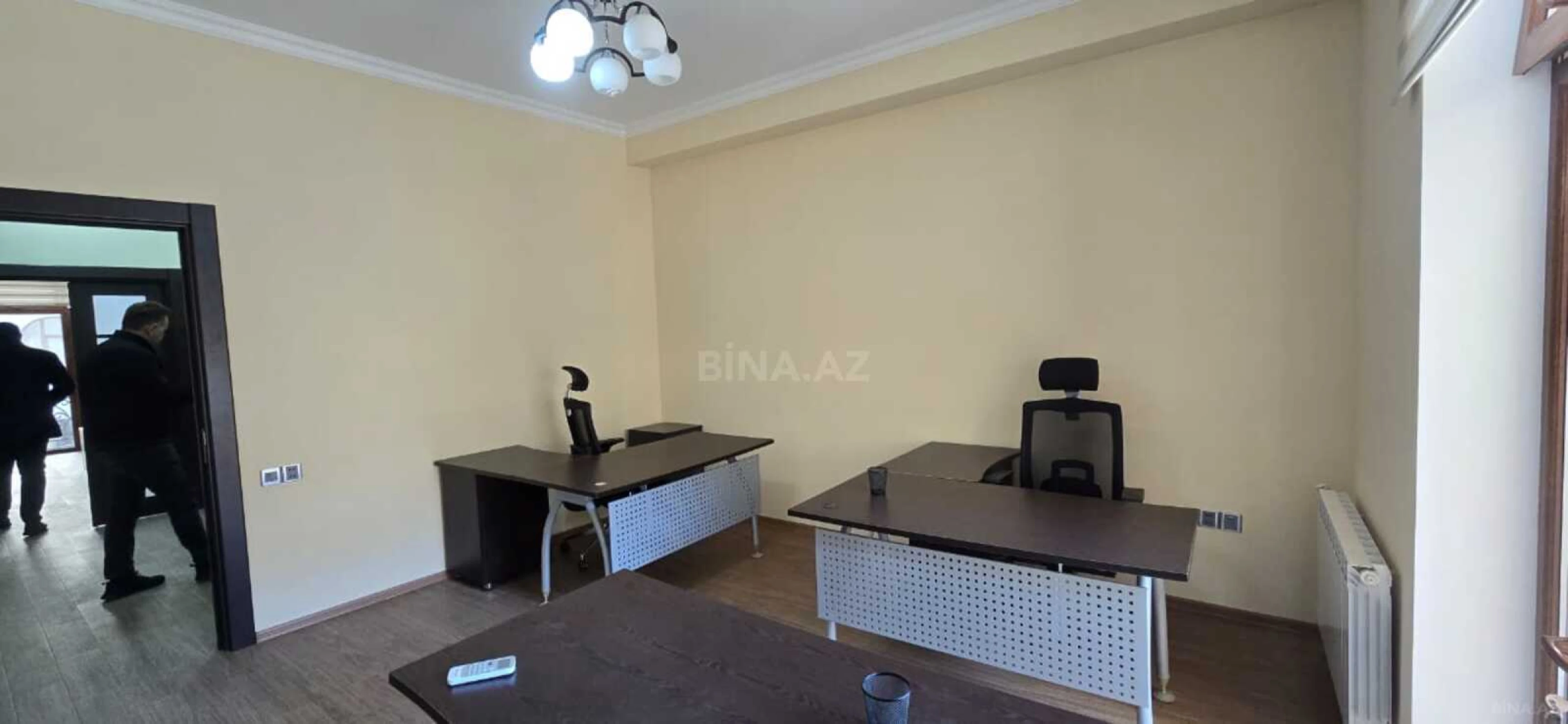 Kirayə verilir 3 otaqlı ofis 105 m²