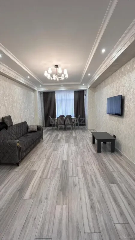 Kirayə verilir 3 otaqlı mənzil 115 m²