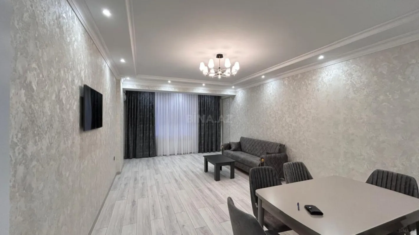 Kirayə verilir 2 otaqlı mənzil 105 m²