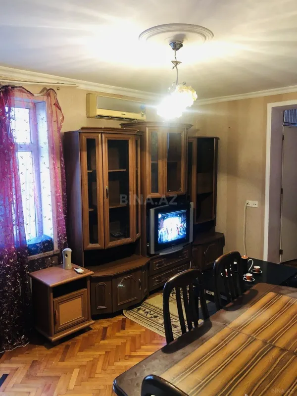 Satılır 1 otaqlı mənzil 40 m²