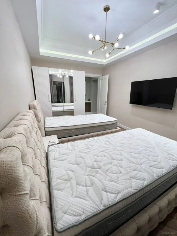 Kirayə verilir 4 otaqlı mənzil 215 m²