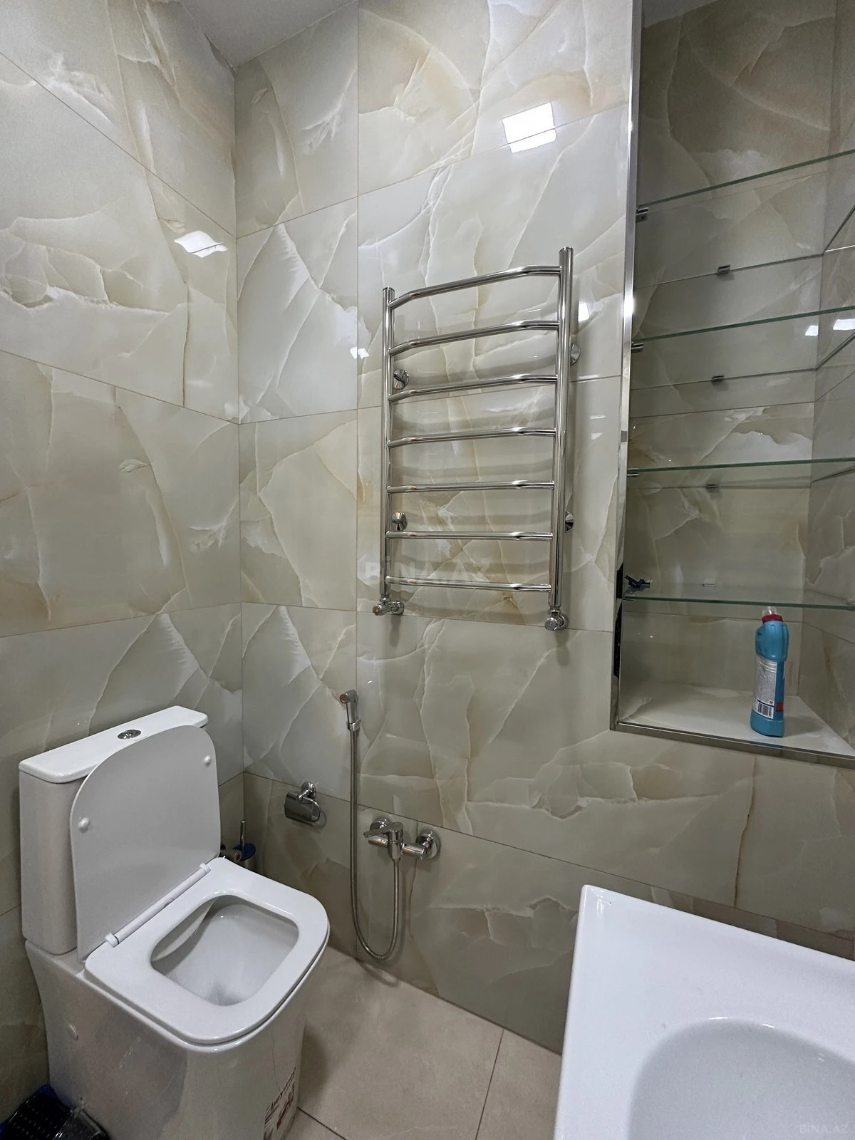 Kirayə verilir 2 otaqlı mənzil 50 m²