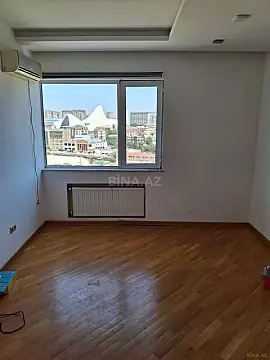 Satılır 3 otaqlı mənzil 130 m²