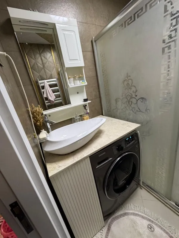 Satılır 2 otaqlı mənzil 71 m²