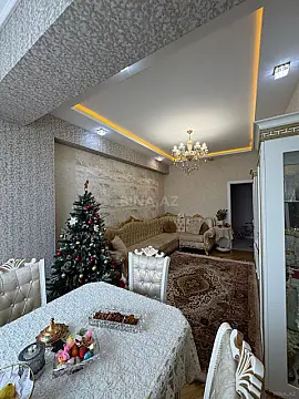 Satılır 2 otaqlı mənzil 71 m²
