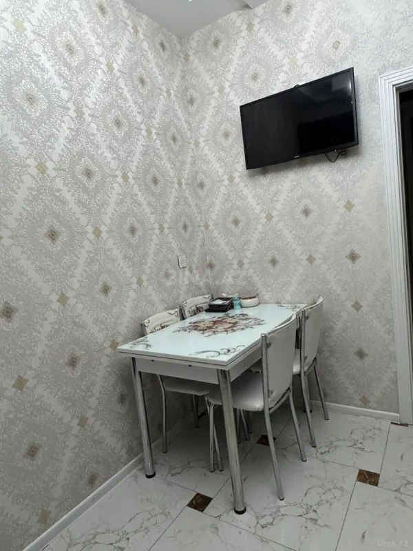 Satılır 2 otaqlı mənzil 71 m²