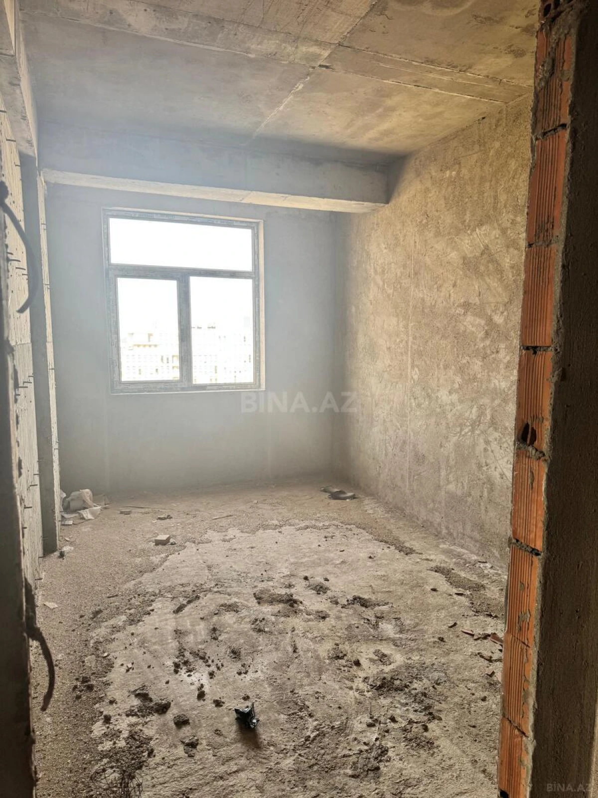 Satılır 3 otaqlı mənzil 120 m²