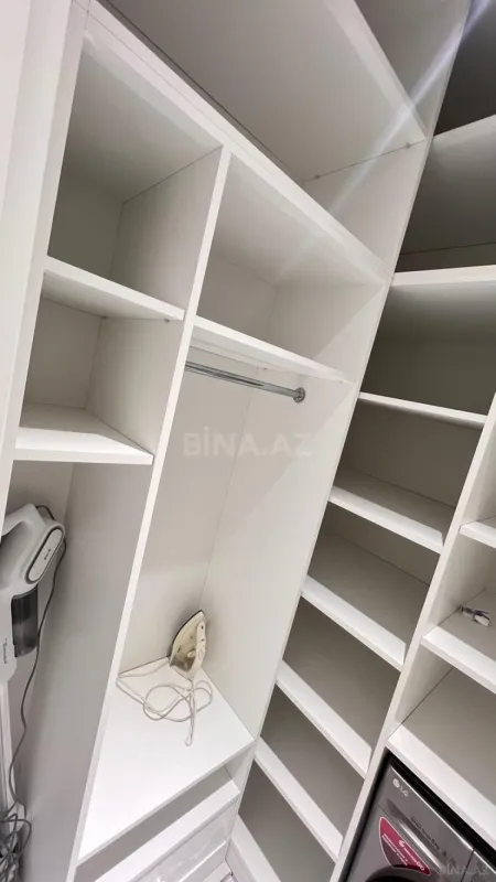 Satılır 2 otaqlı mənzil 68 m²