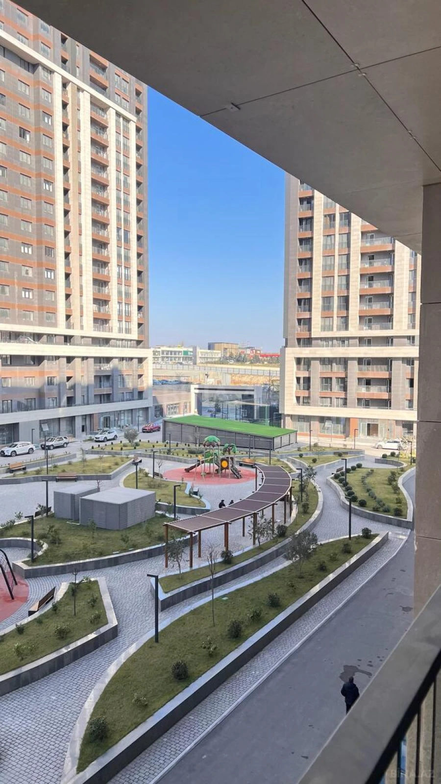 Satılır 2 otaqlı mənzil 68 m²