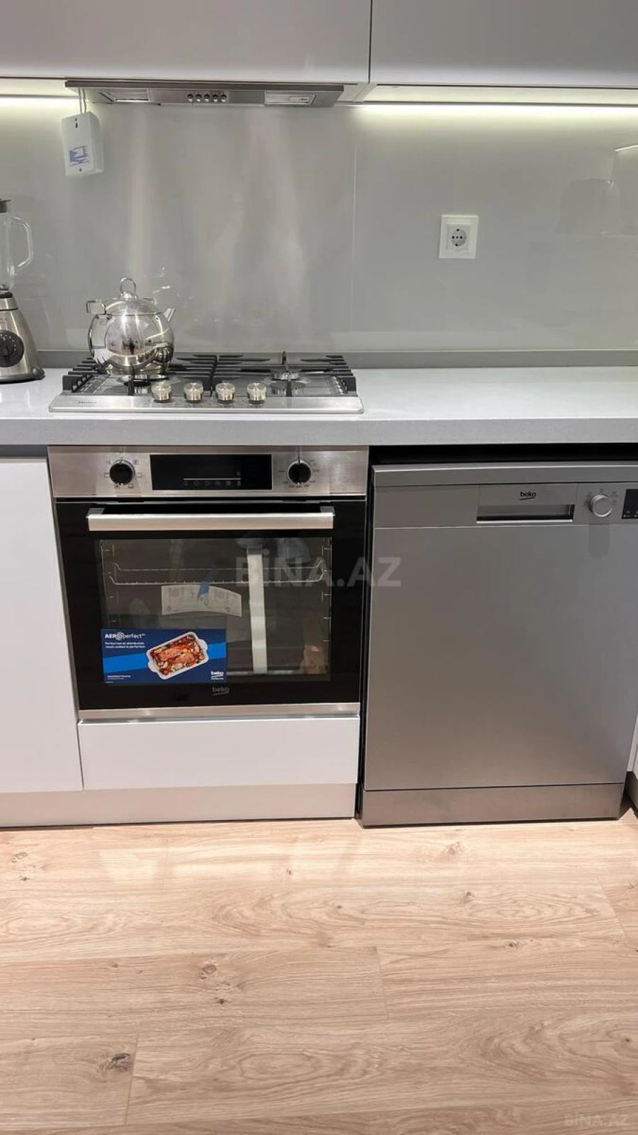 Satılır 2 otaqlı mənzil 68 m²