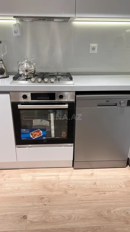 Satılır 2 otaqlı mənzil 68 m²