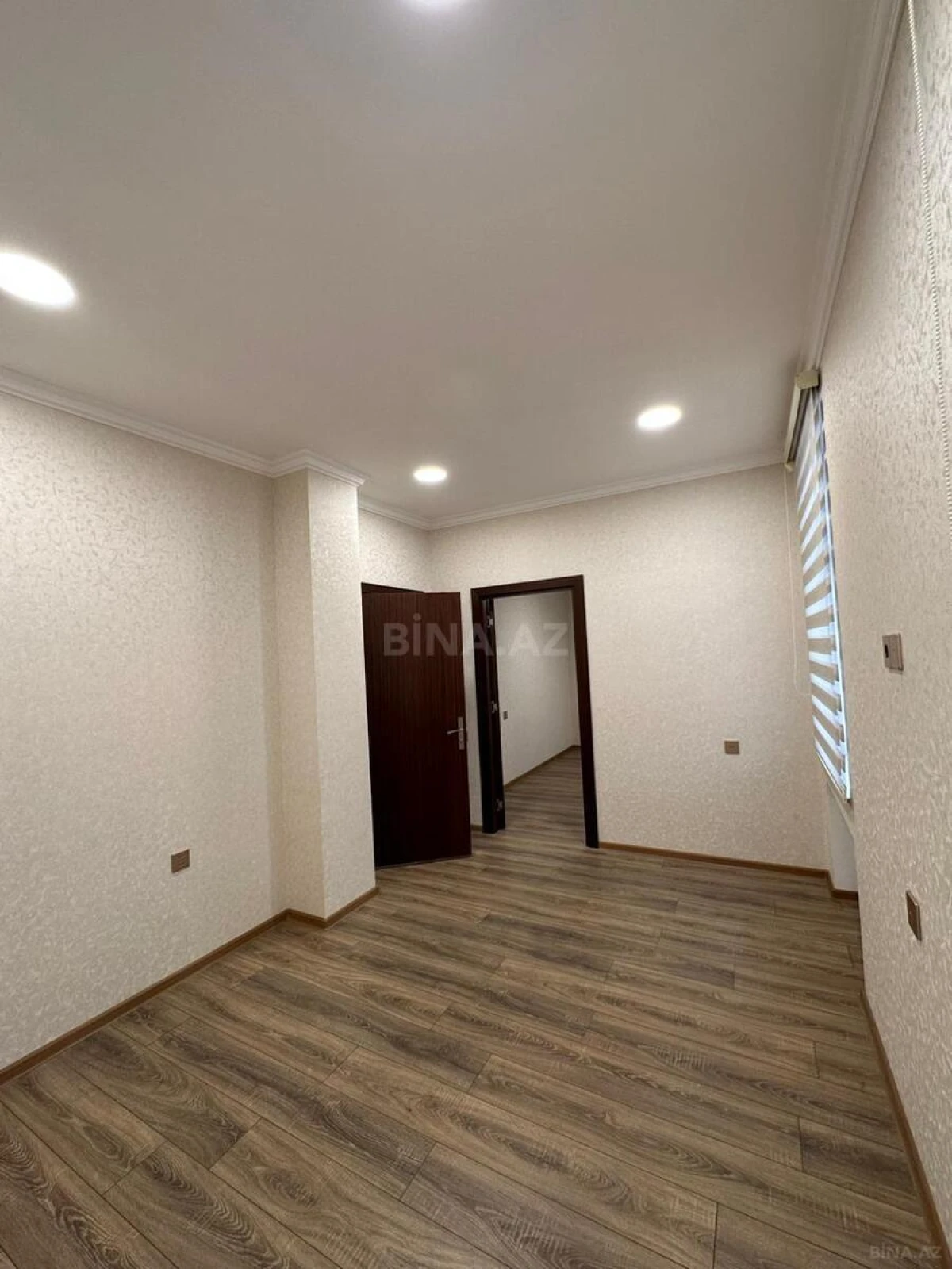 Kirayə verilir 5 otaqlı ofis 120 m²