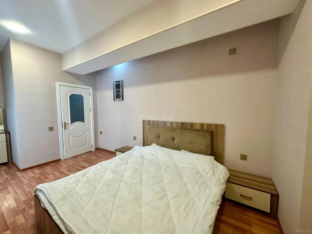 Satılır 3 otaqlı mənzil 115 m²