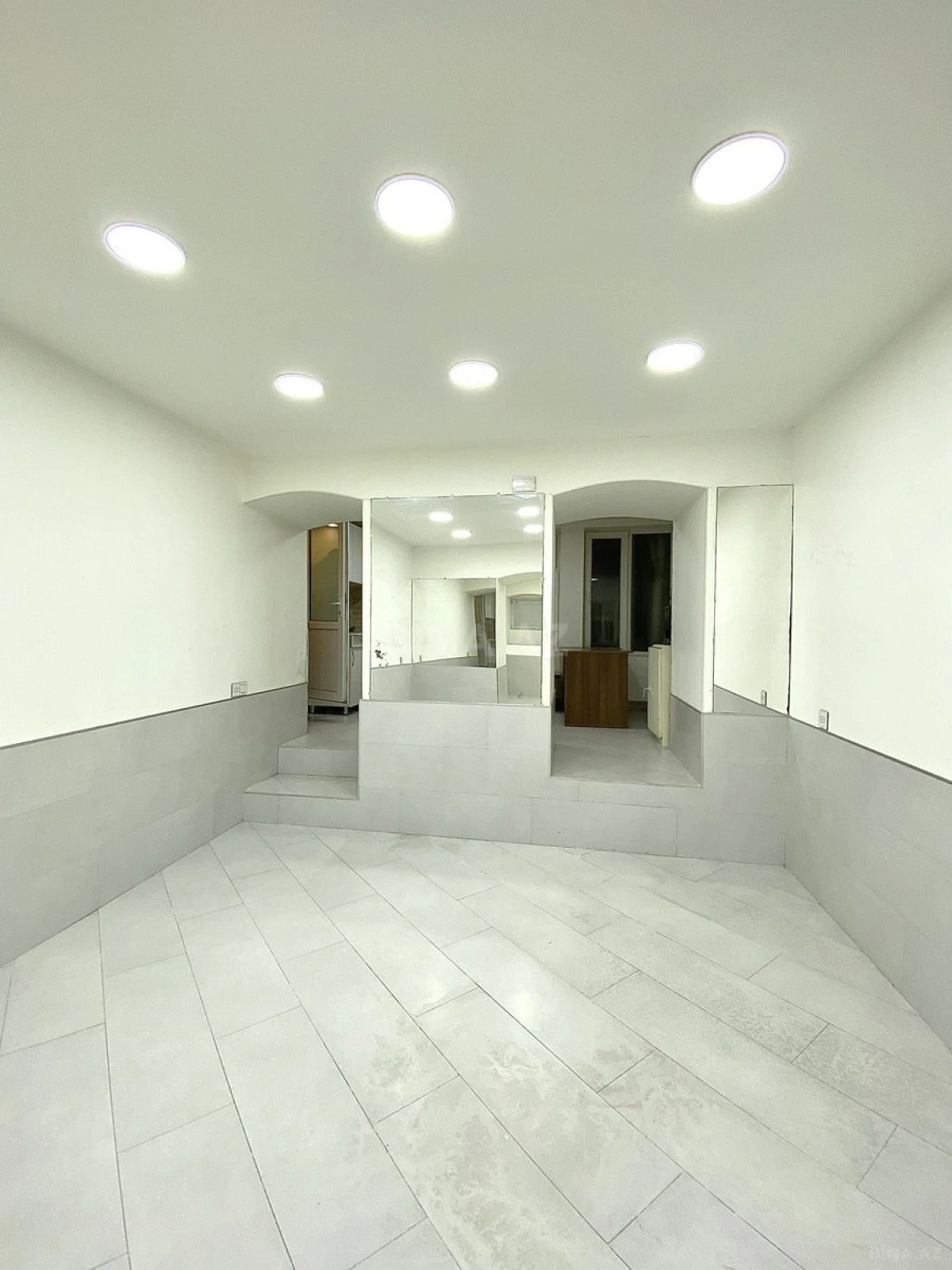 Satılır obyekt 45 m²