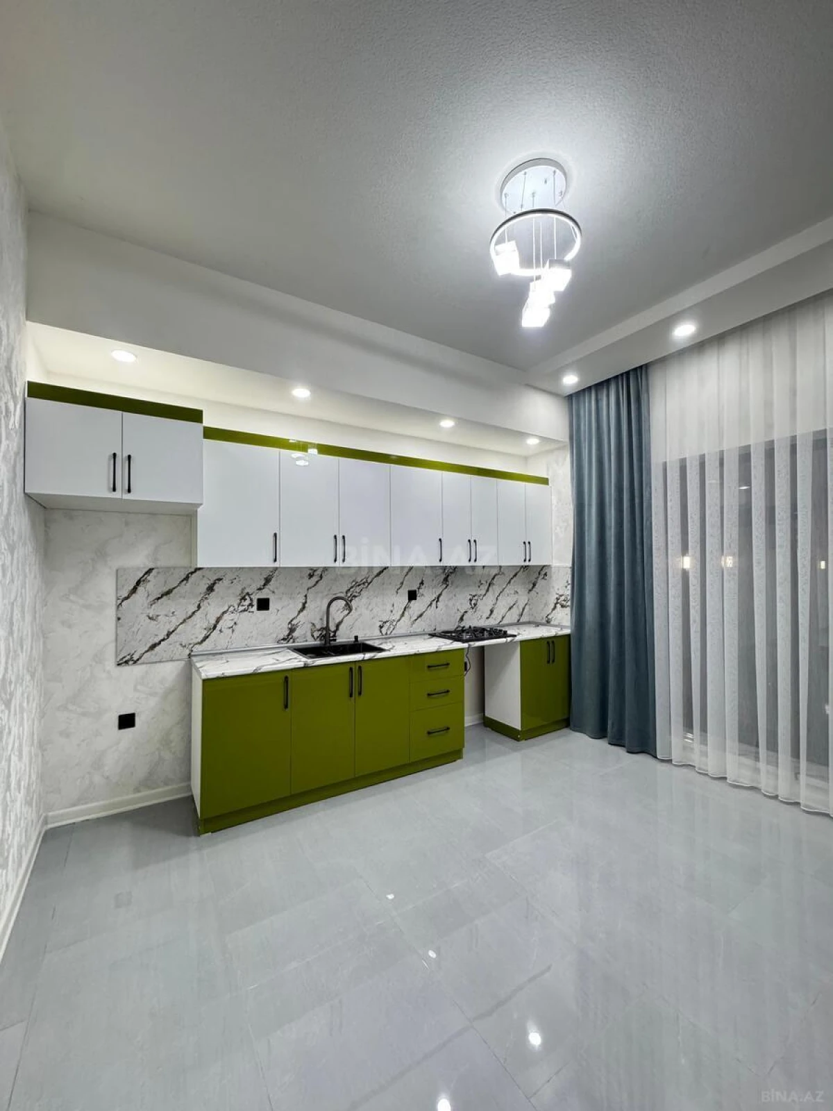 Satılır 4 otaqlı həyət evi 160 m²