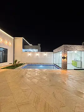 Satılır 4 otaqlı həyət evi 160 m²