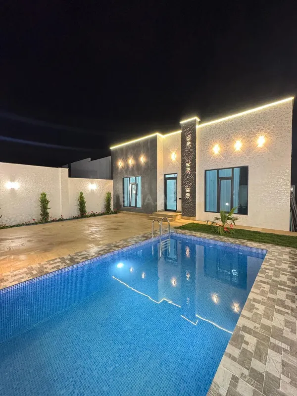 Satılır 4 otaqlı həyət evi 160 m²