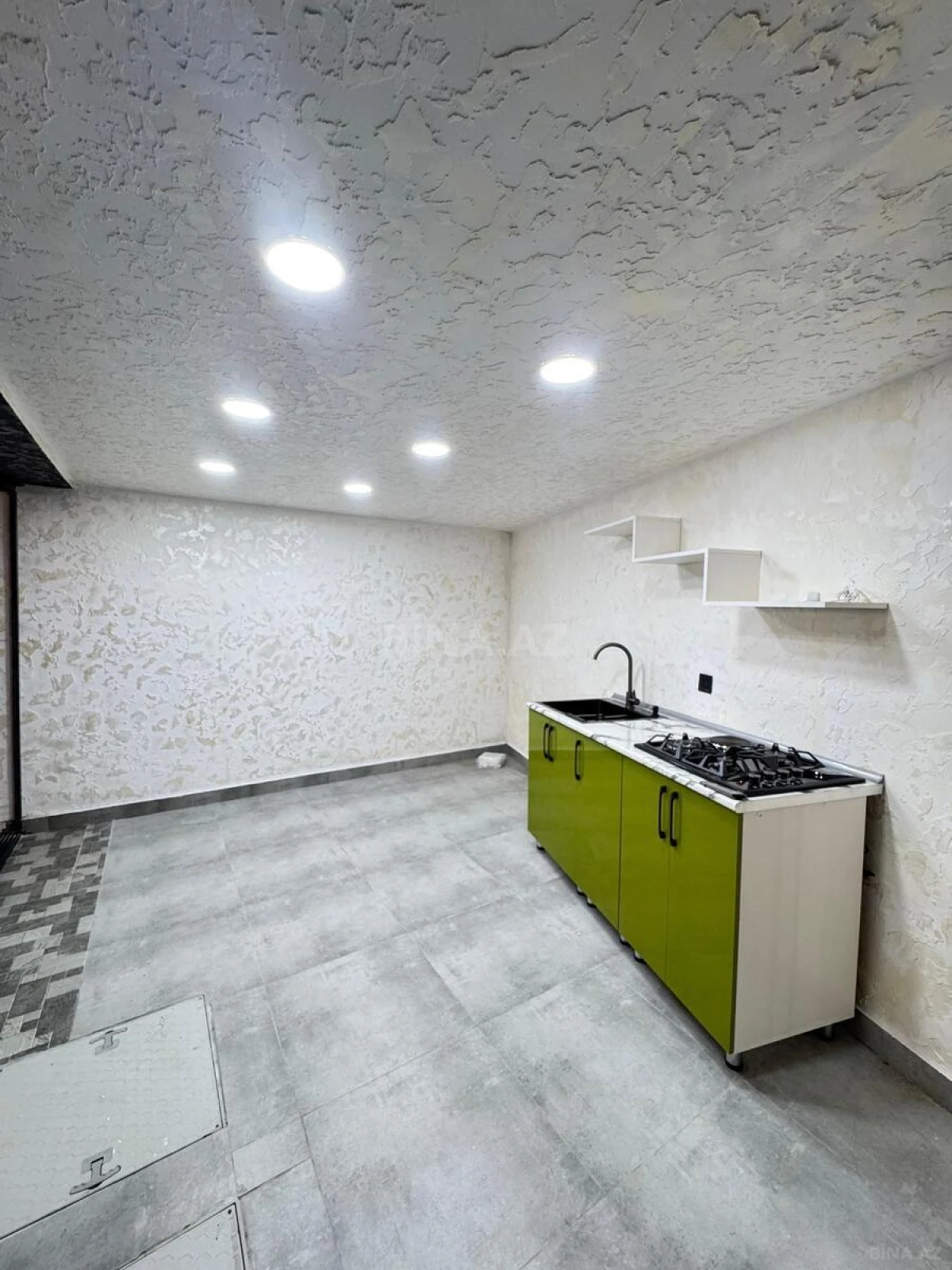 Satılır 4 otaqlı həyət evi 160 m²