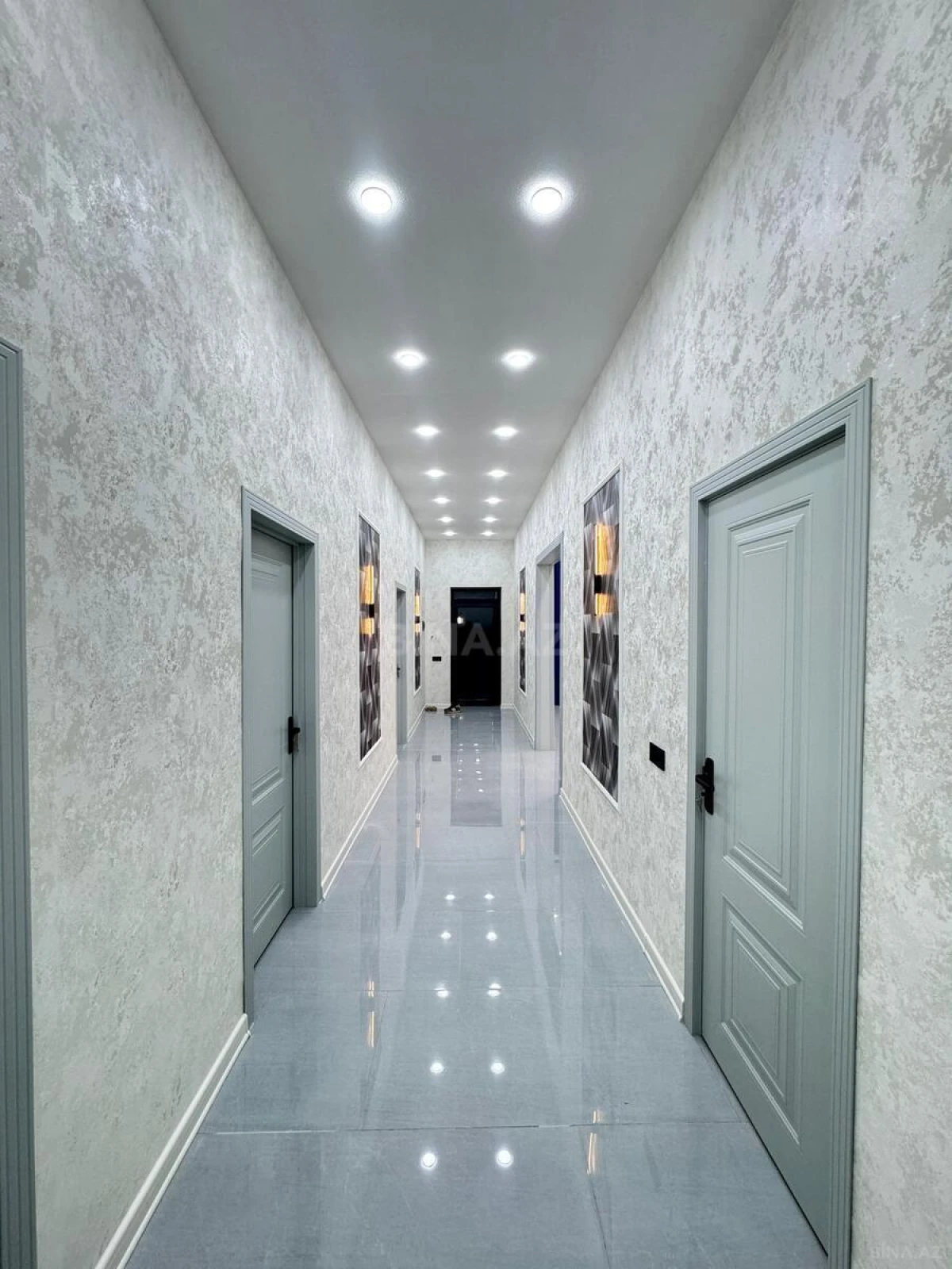 Satılır 4 otaqlı həyət evi 160 m²