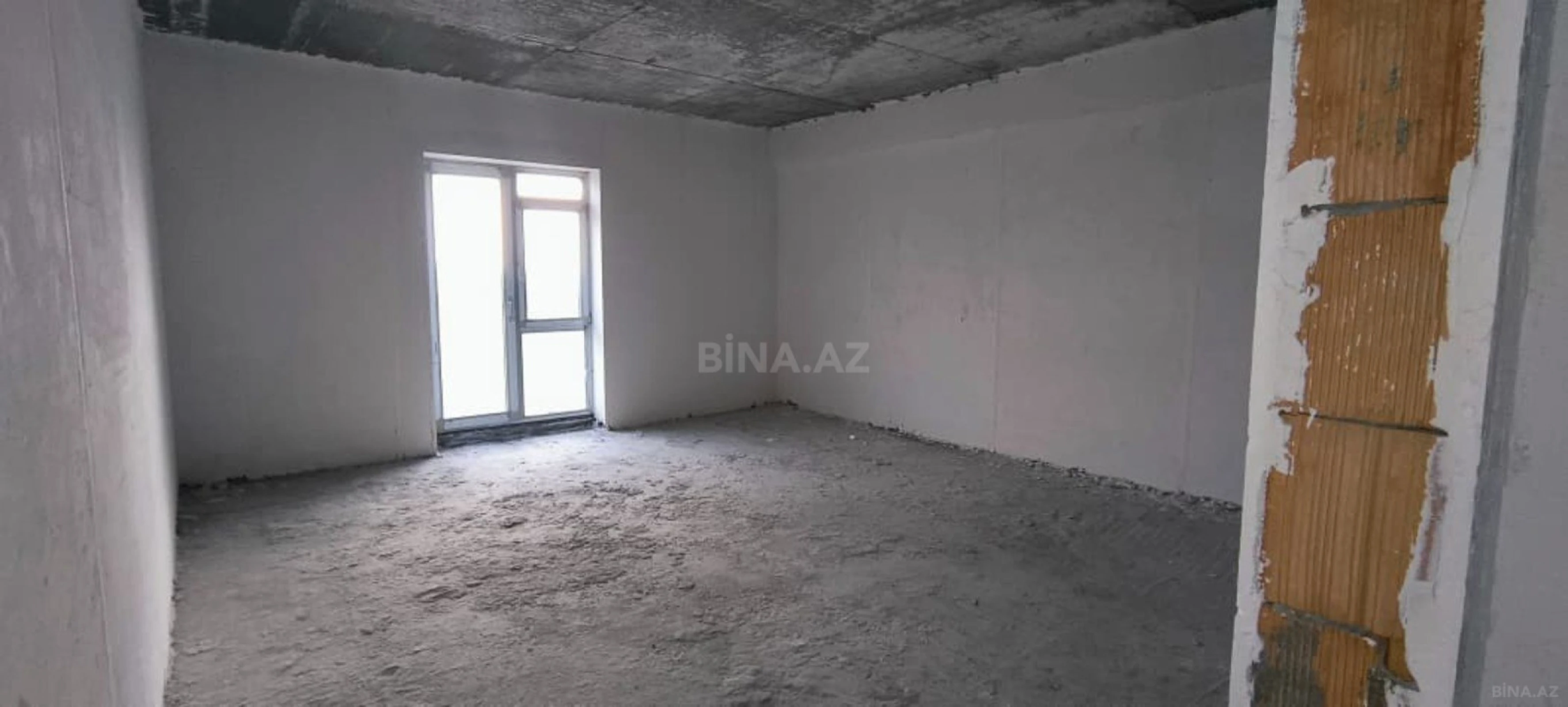 Satılır 8 otaqlı mənzil 600 m²
