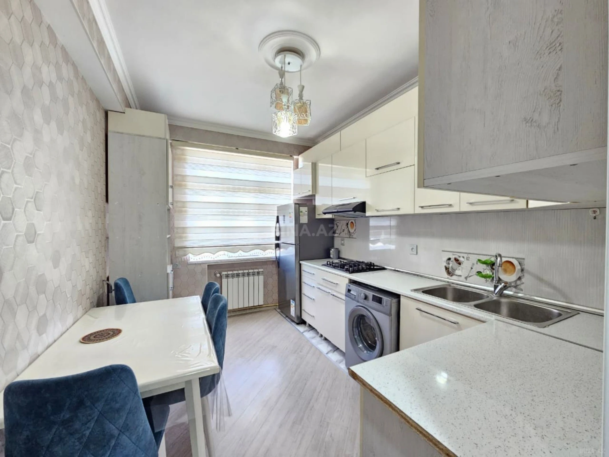 Satılır 3 otaqlı mənzil 82 m²