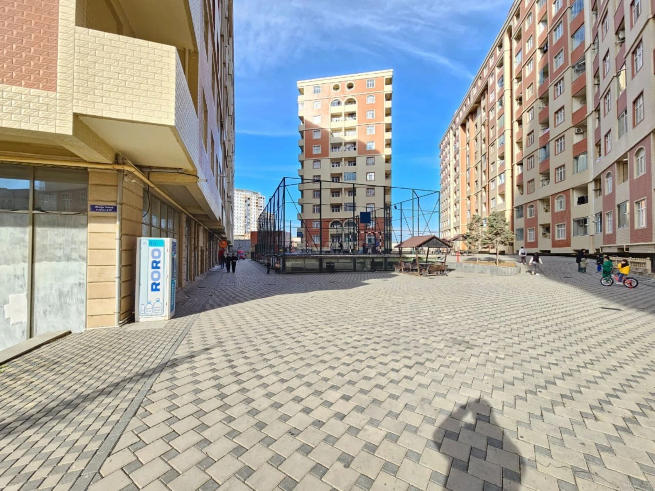 Satılır 3 otaqlı mənzil 82 m²