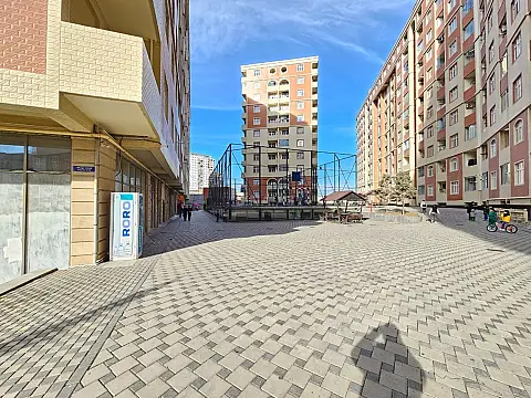 Satılır 3 otaqlı mənzil 82 m²