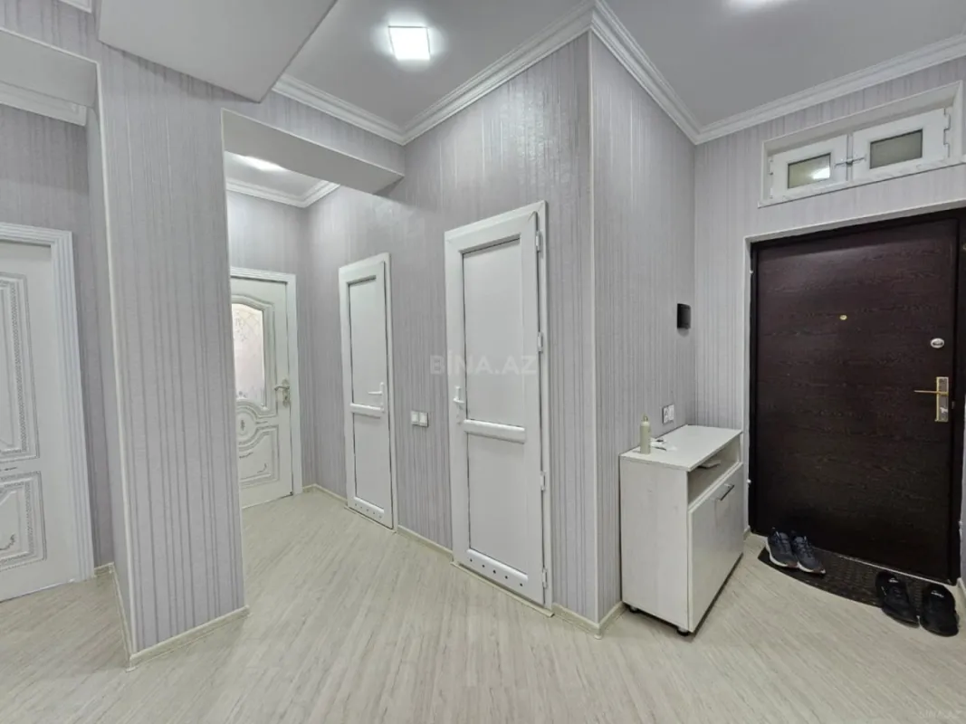 Satılır 3 otaqlı mənzil 82 m²
