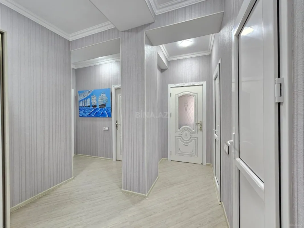 Satılır 3 otaqlı mənzil 82 m²