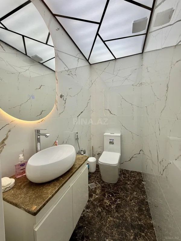 Satılır 3 otaqlı mənzil 130 m²