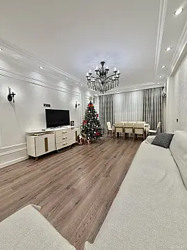 Satılır 3 otaqlı mənzil 130 m²