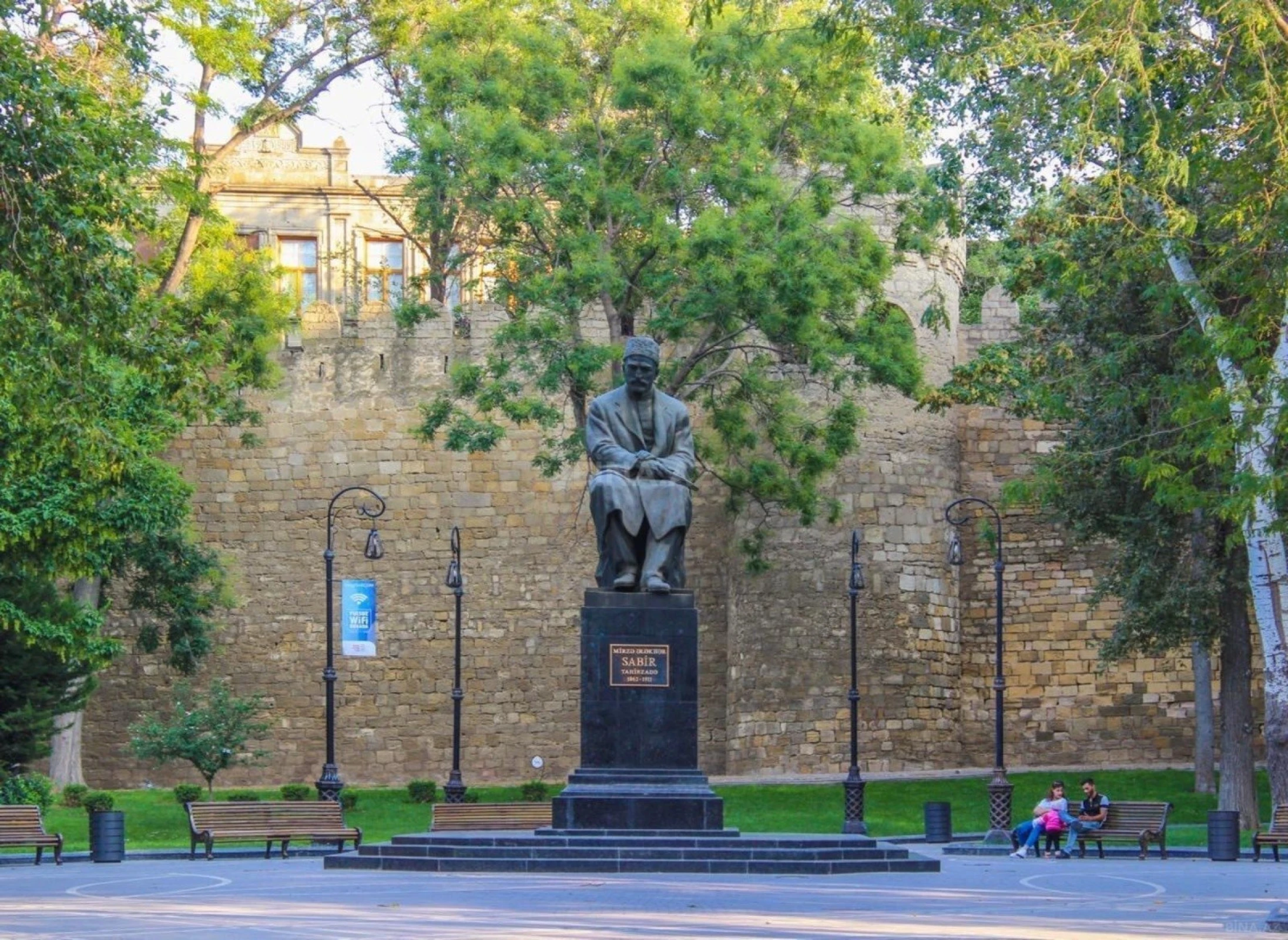 Kirayə verilir 2 otaqlı mənzil 55 m²